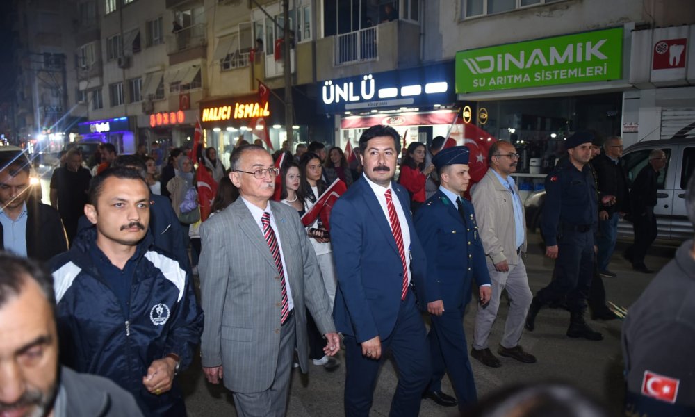 YENİŞEHİR’DE 19 MAYIS COŞKUYLA KUTLANDI  19 Mayıs Atatürk’ü 