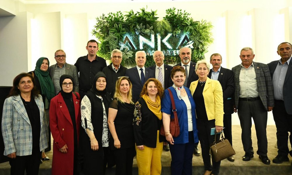 Bozbey İnegöl'de Muhtarlarla Biraraya Geldi